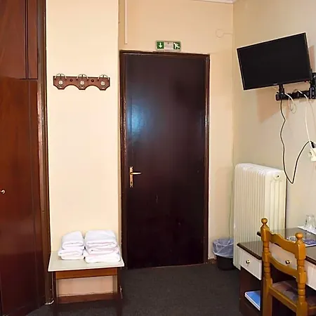 Hellinis Szálloda Lerin